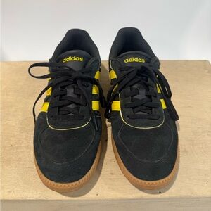 adidas women’s cloud foam Black Sneakers with Yellow Stripes